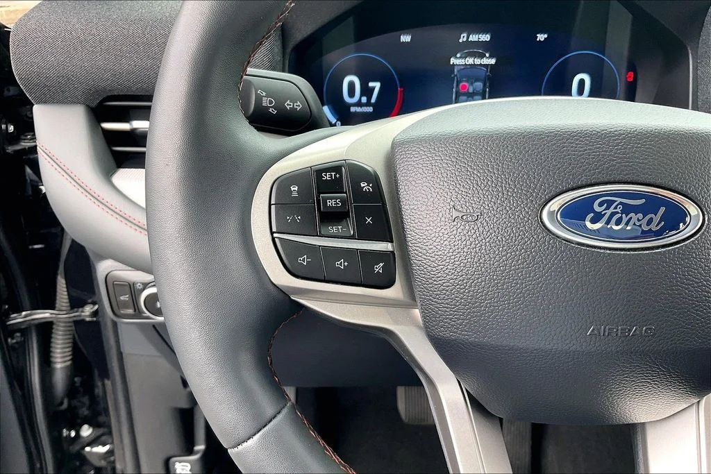 Used 2025 Black Metallic Ford Active image 16
