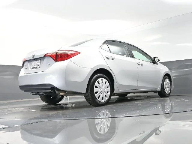 2019 Toyota Corolla LE - Photo 46