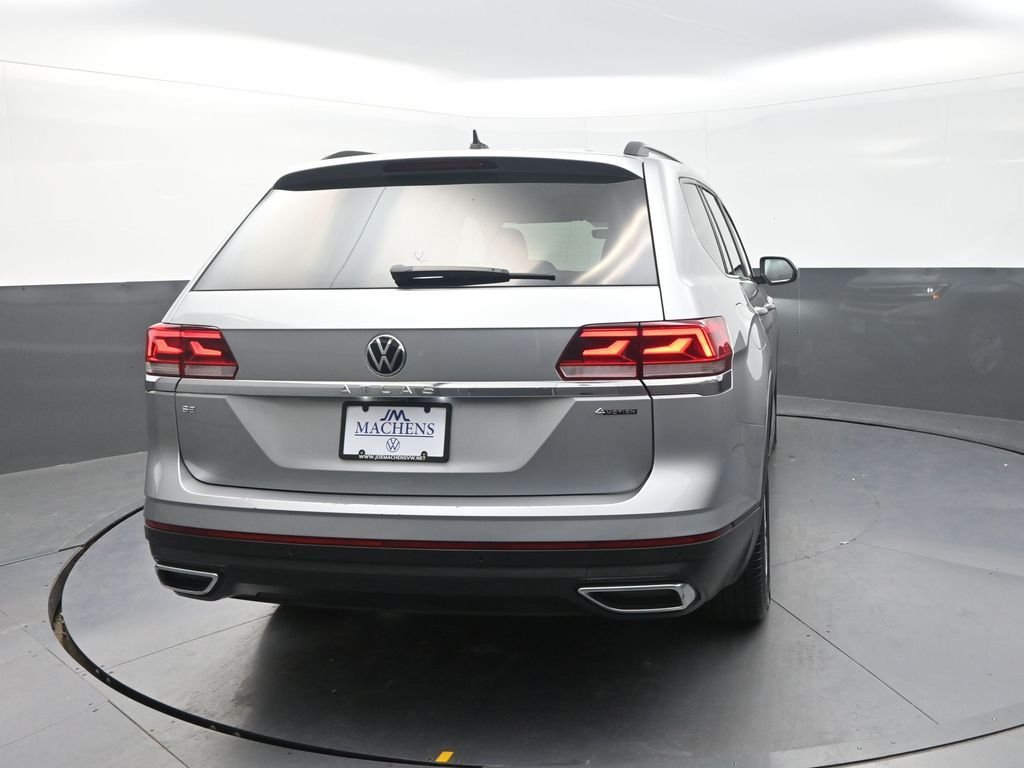 Used 2023 Silver Volkswagen 2.0T SE w/Technology image 9
