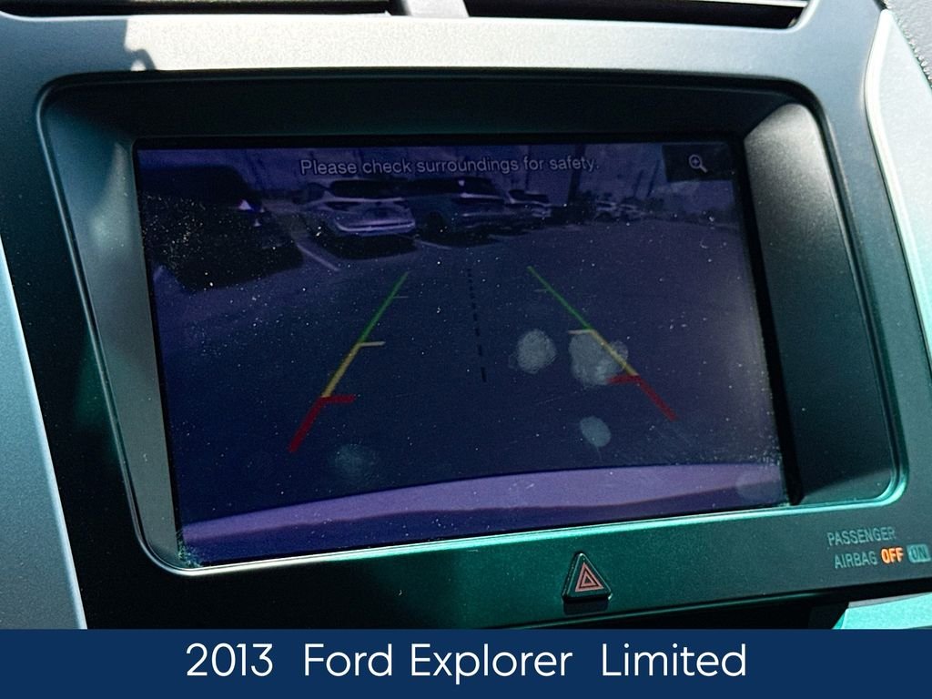Used 2013 White Ford Limited image 32