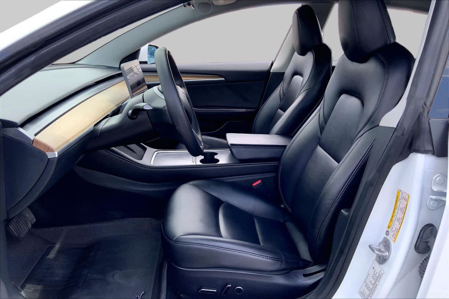 Used 2023 Pearl White Multi-Coat Tesla  image 7
