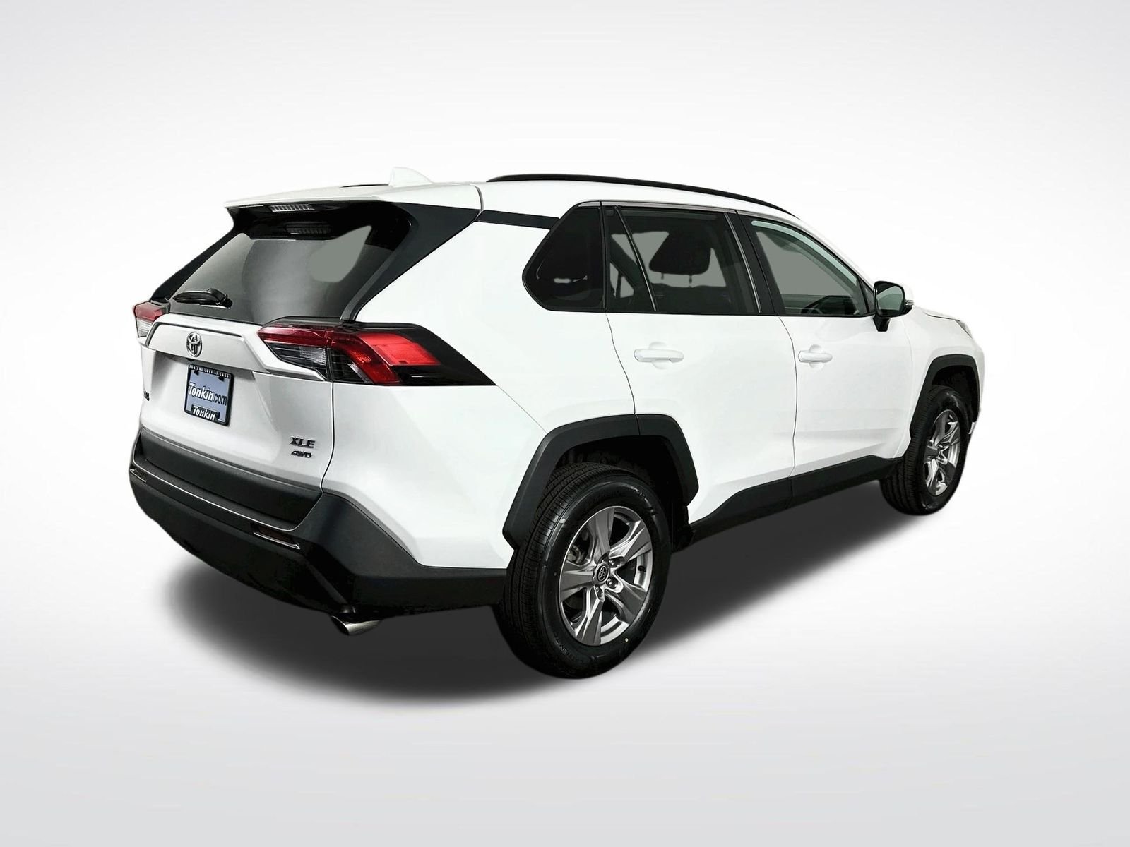 Used 2023 Ice Toyota XLE image 8