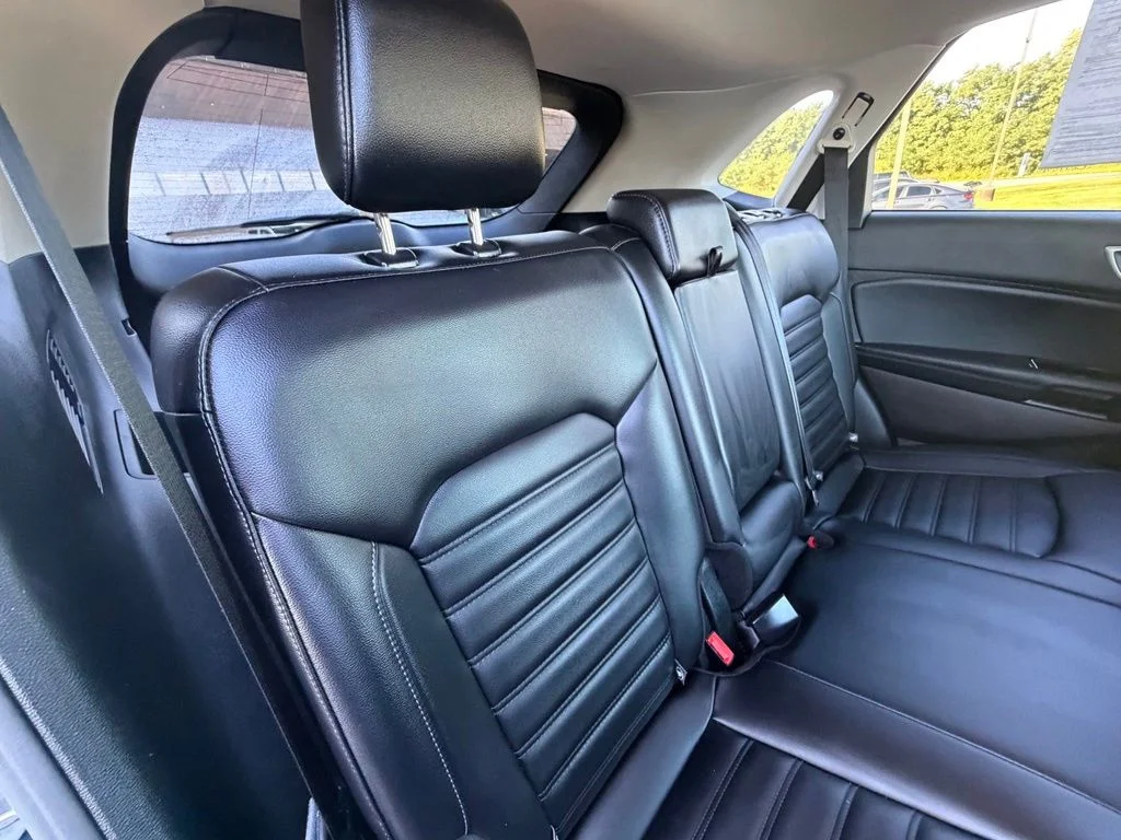 Used 2019 Green Ford SEL image 42