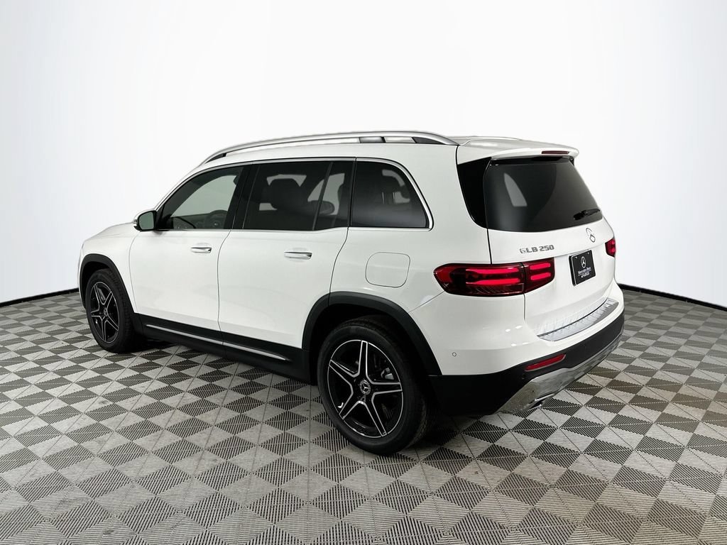 New 2026 Polar White Mercedes-Benz GLB 250 image 36