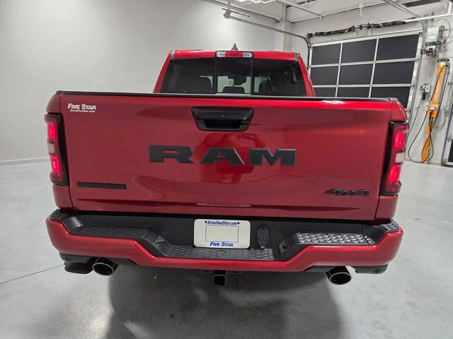 New 2026 Molten Red Pearl-Coat Exterior Paint RAM Big Horn/Lone Star image 9