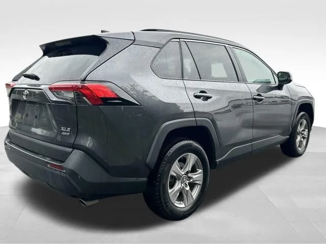 Used 2025 Gray Toyota XLE image 5