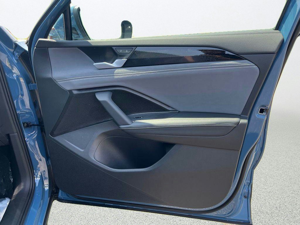 New 2026 Blue Volkswagen SE image 11