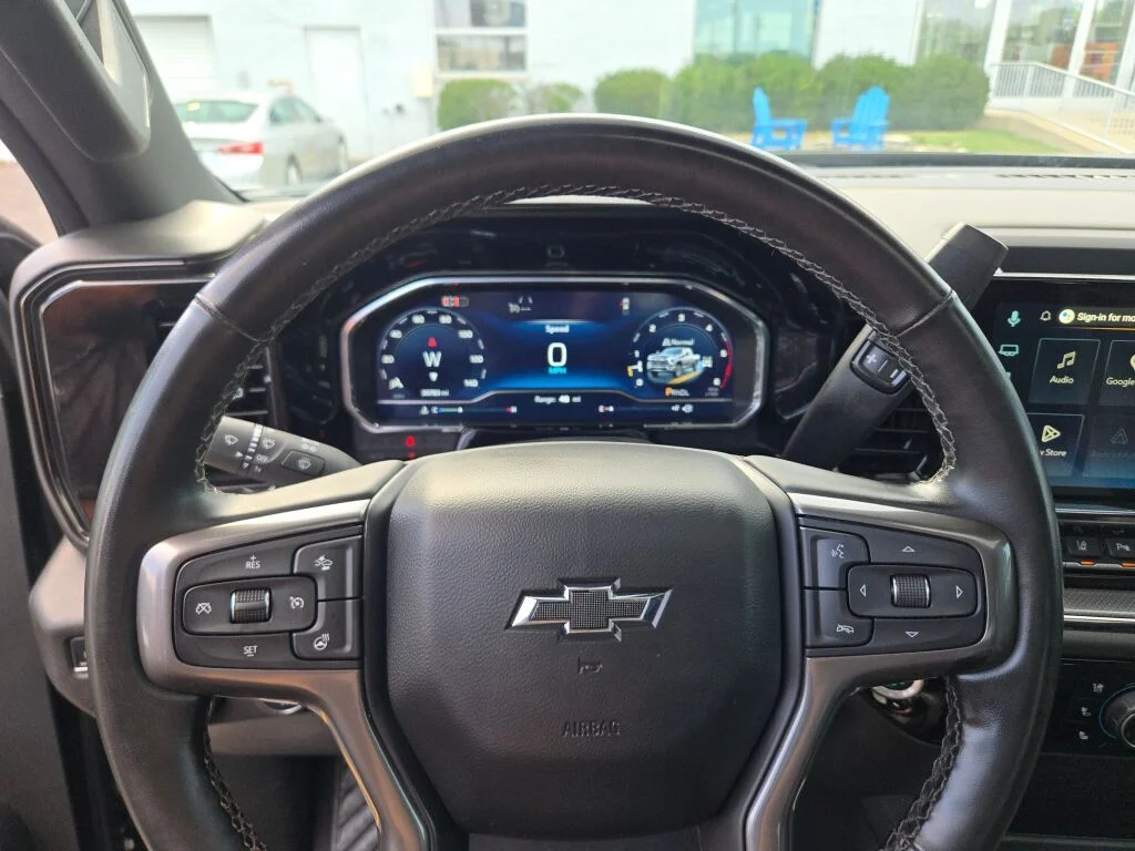Used 2024 Black Chevrolet ZR2 image 31