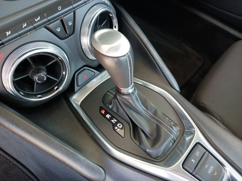 Used 2019 RED HOT Chevrolet 1LT image 31