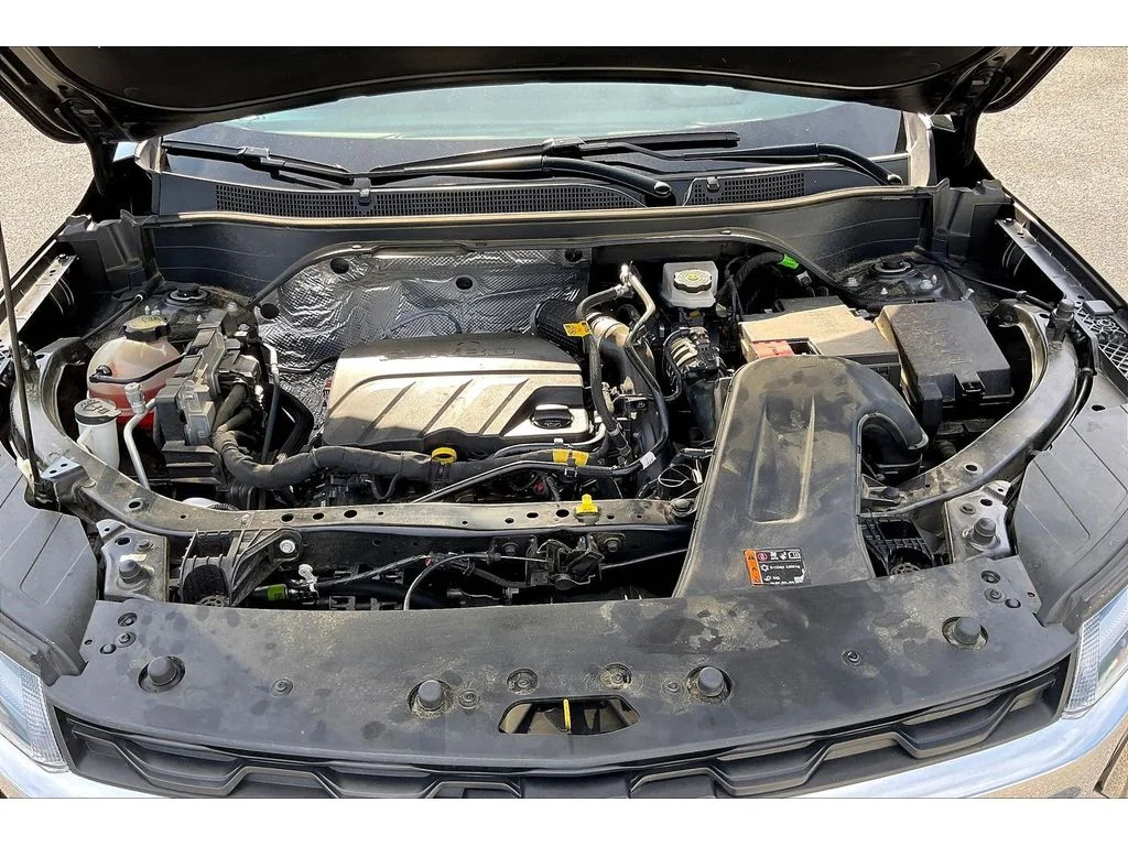 Used 2025 Mosaic Black Metallic Chevrolet LT image 8