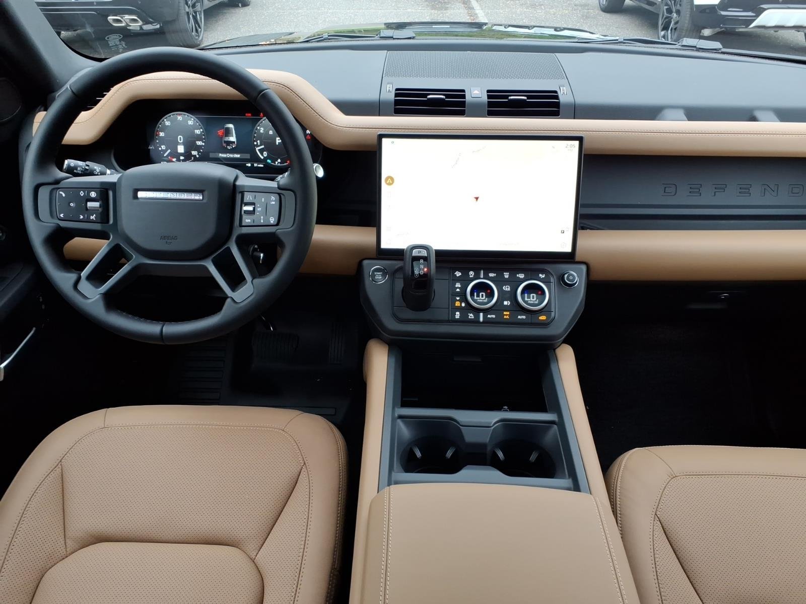 New 2026 Santorini Black LAND ROVER S image 4