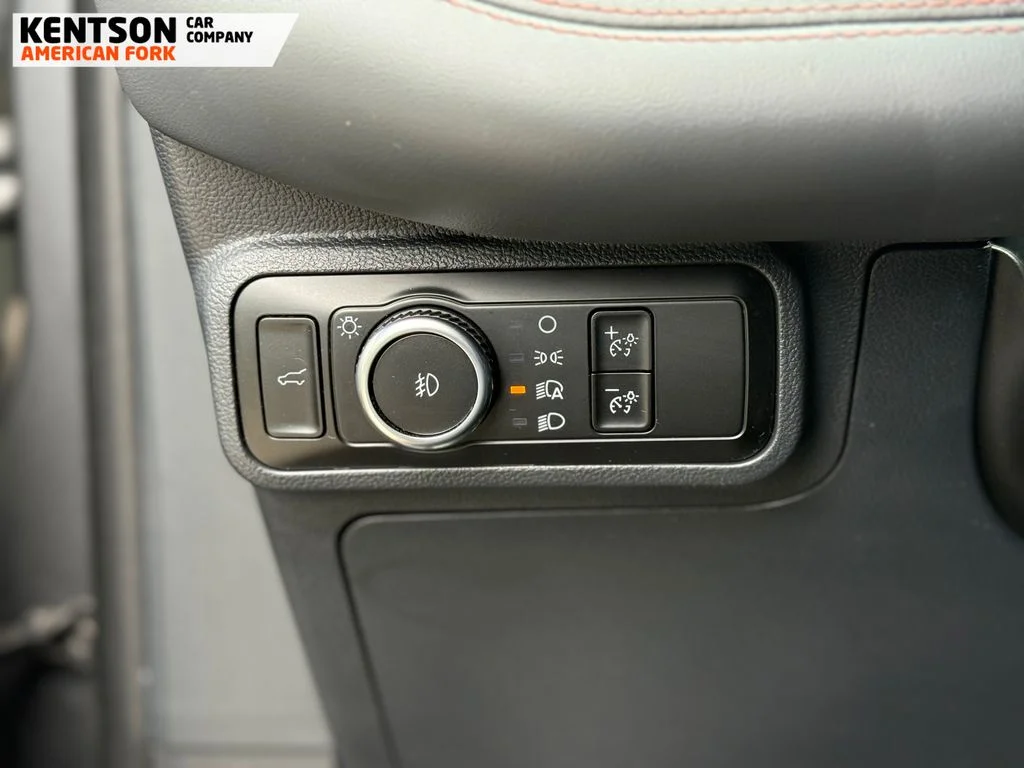 Used 2025 Gray Ford Active image 15