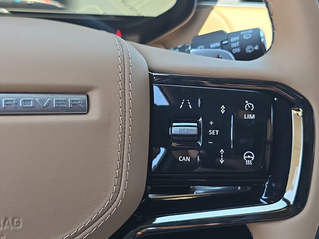 New 2026 Carpathian Grey Land Rover Dynamic SE image 19