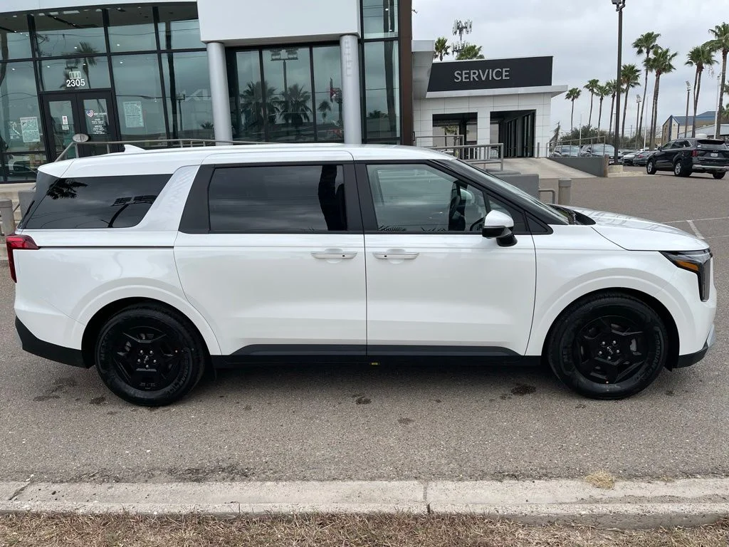New 2026 White Kia LXS image 10