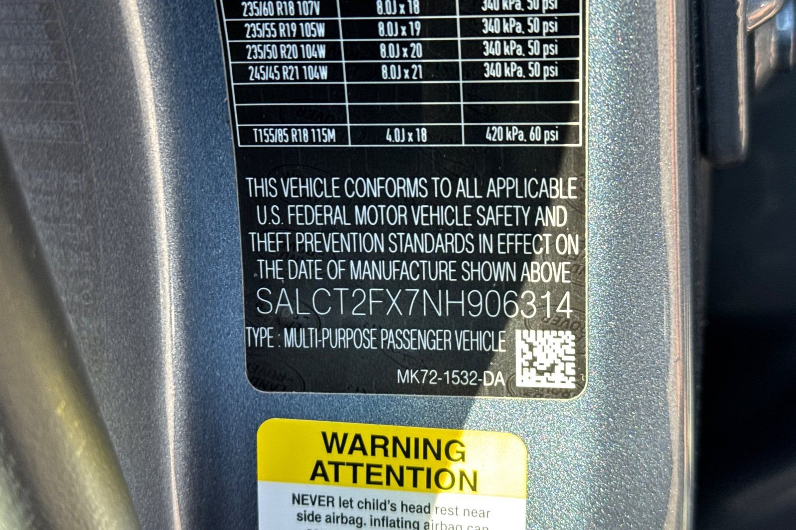 Used 2022 Blue Land Rover S R-Dynamic image 39