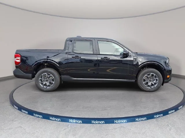 New 2026 Shadow Black Ford XLT image 3