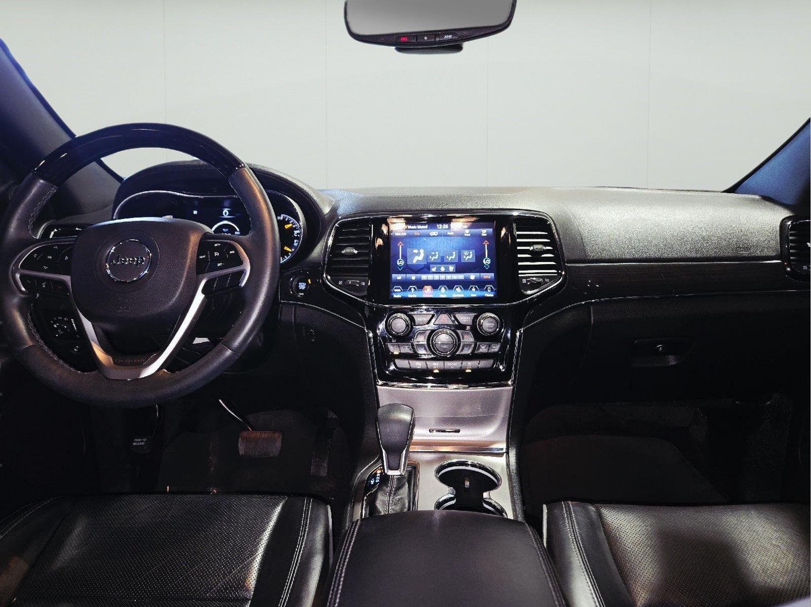 Used 2019 Diamond Black Jeep Overland image 56