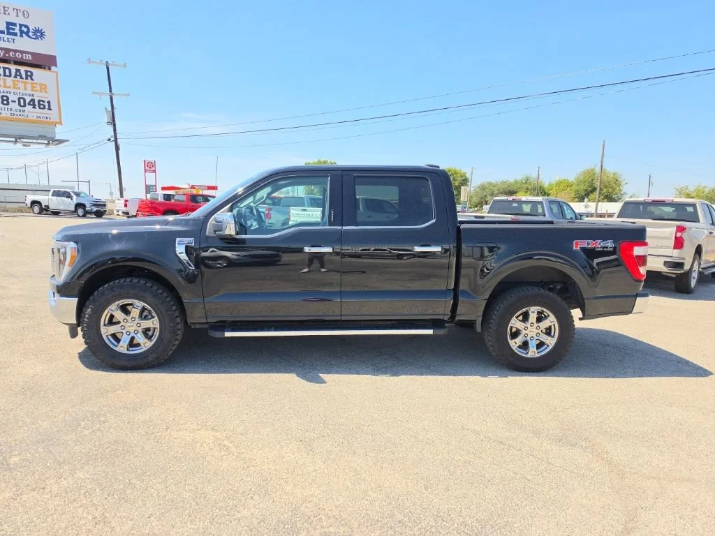 Used 2021 Black Ford XL image 2