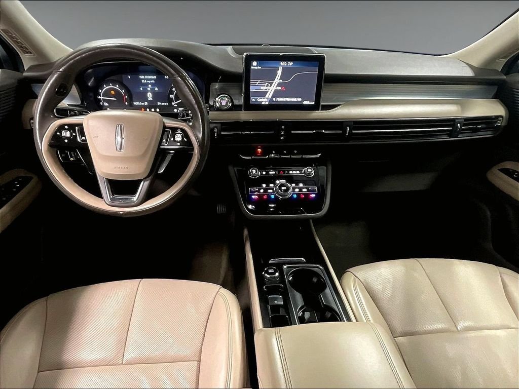 Used 2020 White Lincoln Standard image 21