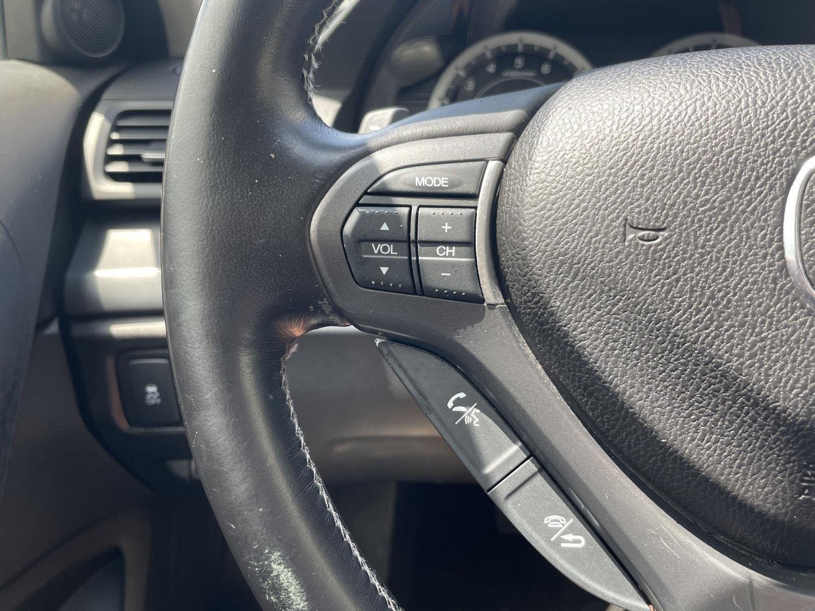 Used 2014 Crystal Black Pearl Acura Base image 15