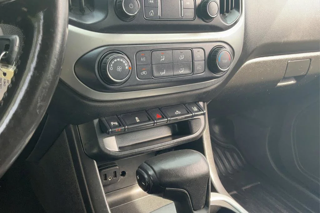 2020 Chevrolet Colorado LT - Photo 25