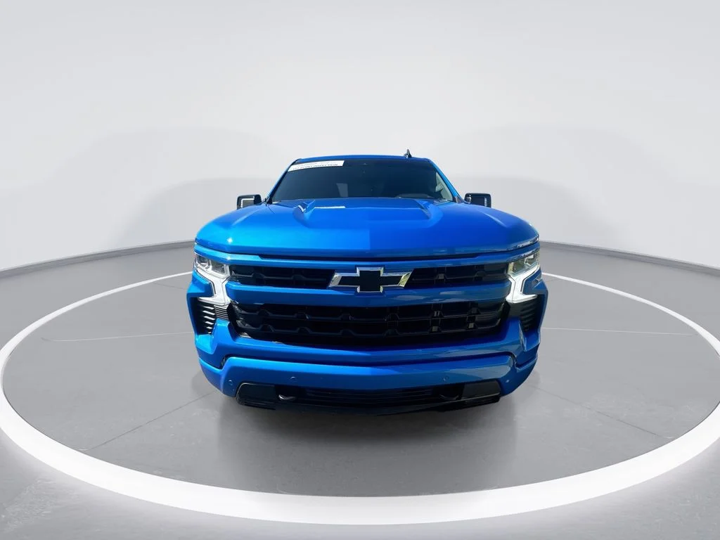 Used 2025 Blue Chevrolet RST image 3