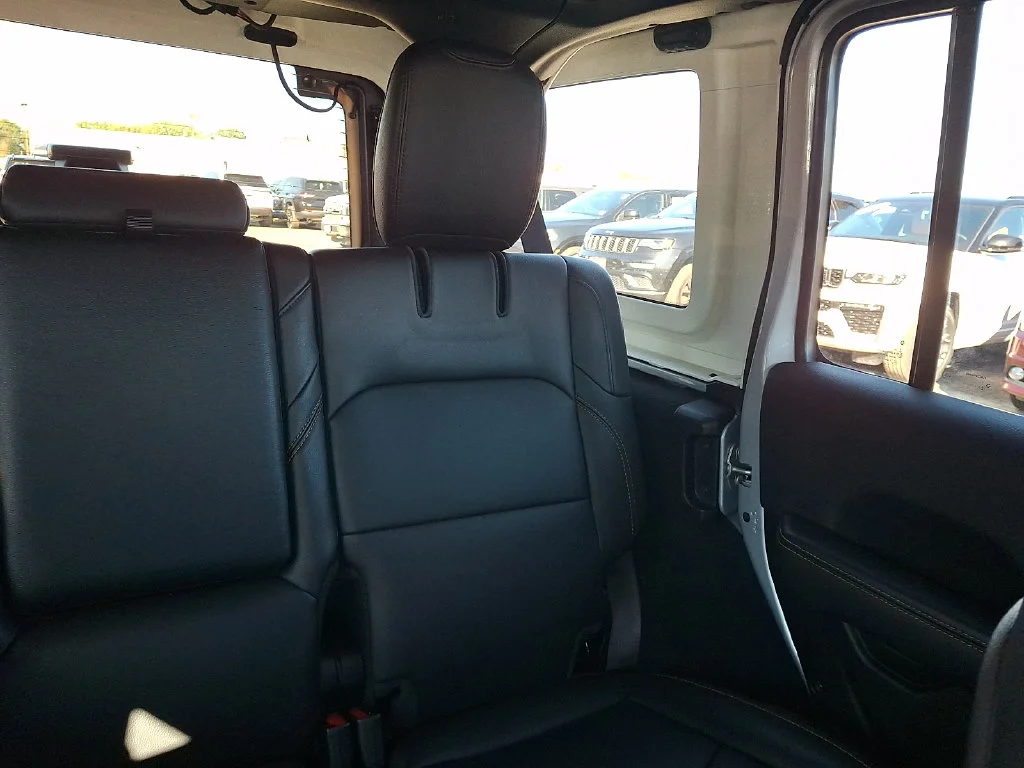 Used 2024 Silver Jeep Sahara 4xe image 21