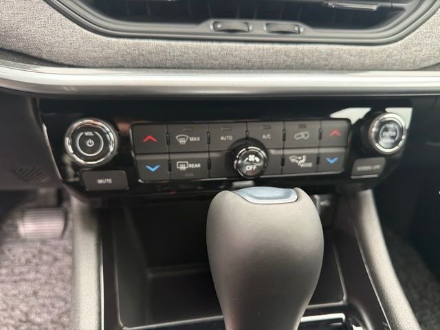 New 2026 Bright White Clearcoat Jeep 85TH ANNIVERSARY EDITION image 13