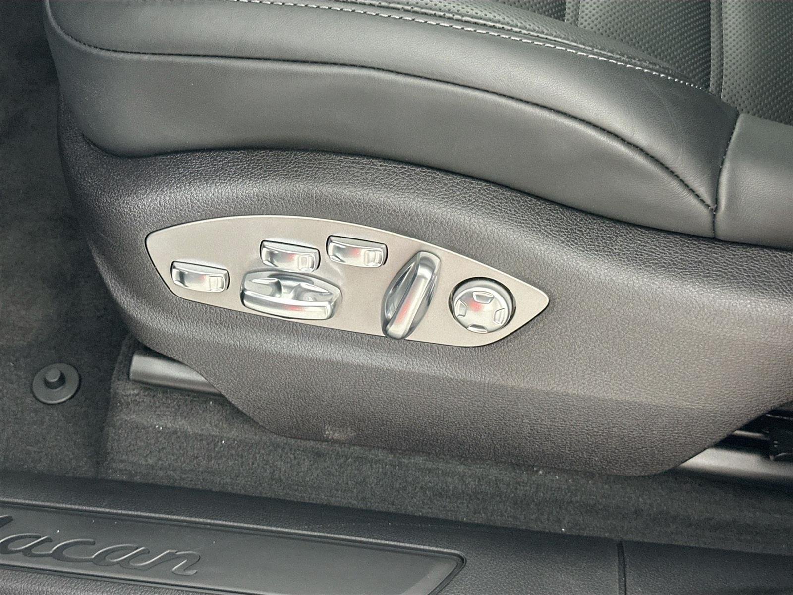 Used 2026 Volcano Grey Metallic Porsche  image 32
