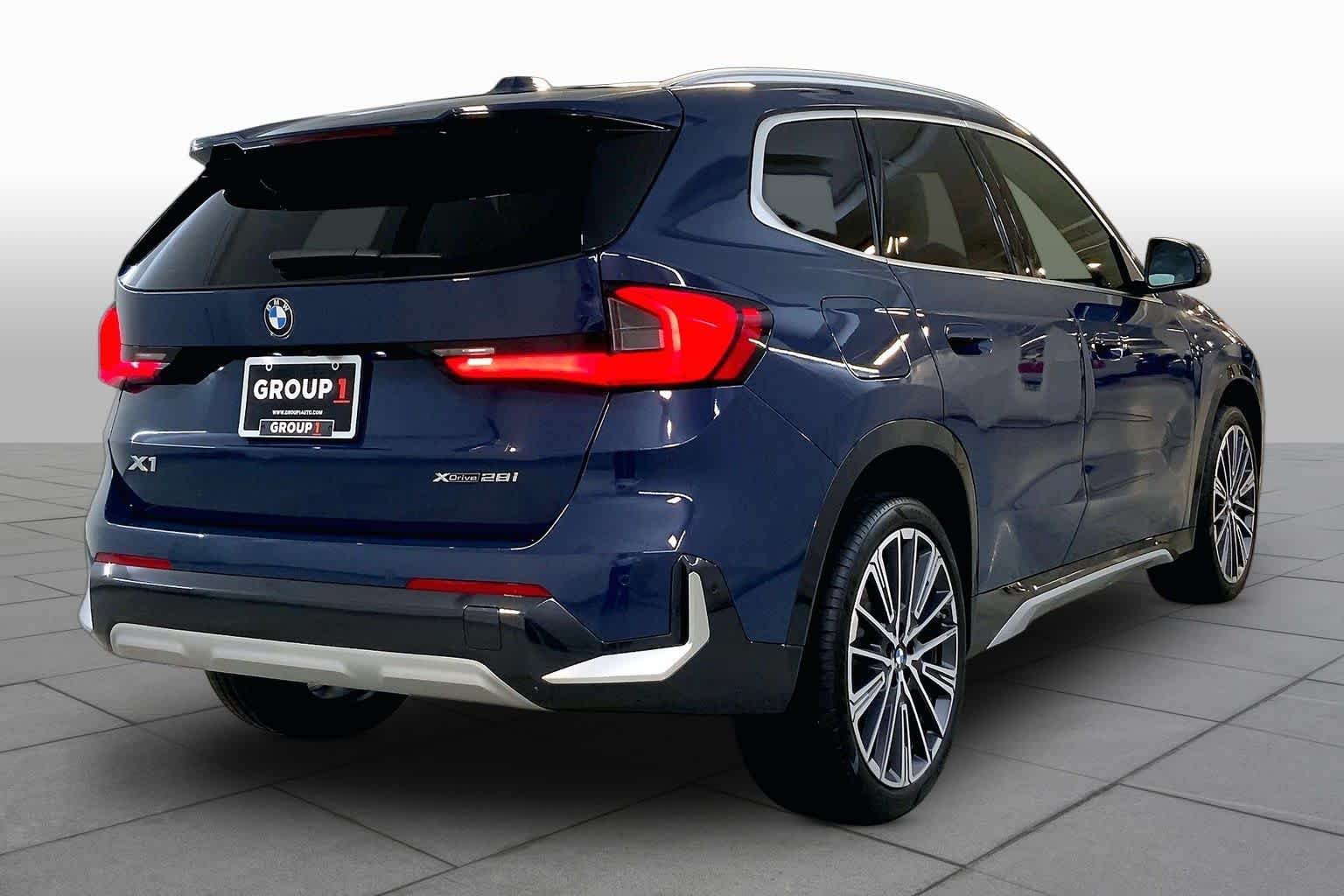 Certified Used 2026 Night Dusk Blue Metallic BMW xDrive28i image 12