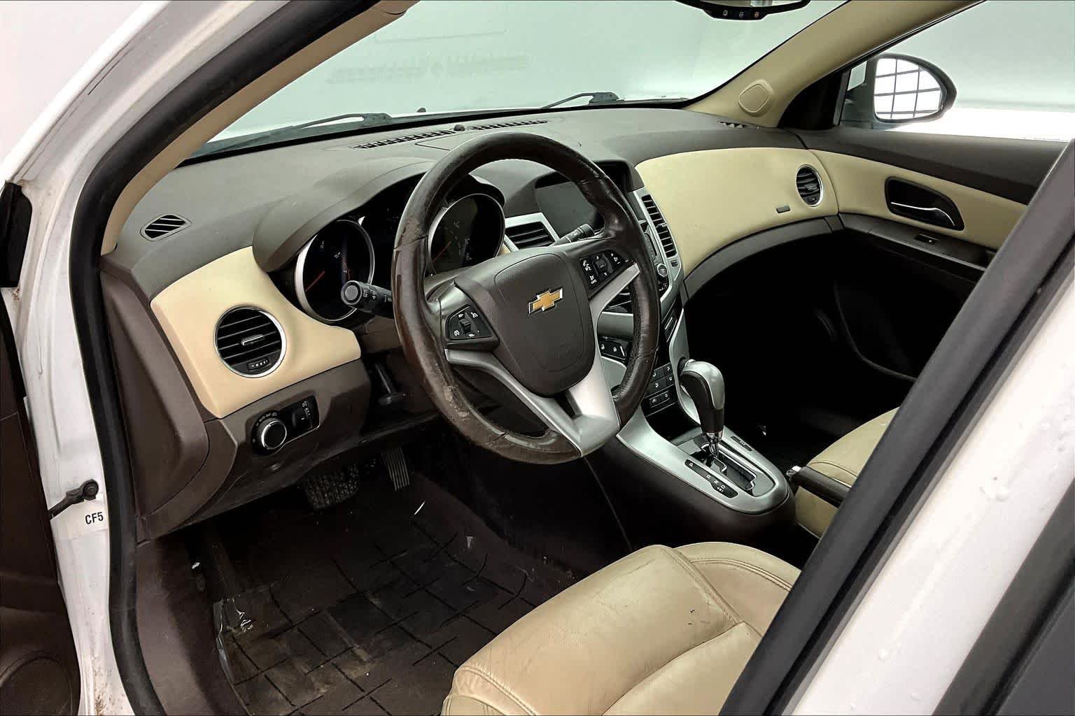 Used 2014 Chevrolet Cruze 2LT with VIN 1G1PE5SB6E7111493 for sale in Des Moines, IA