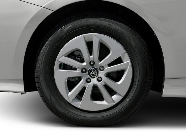 Used 2016 Blizzard Pearl Toyota Two image 11