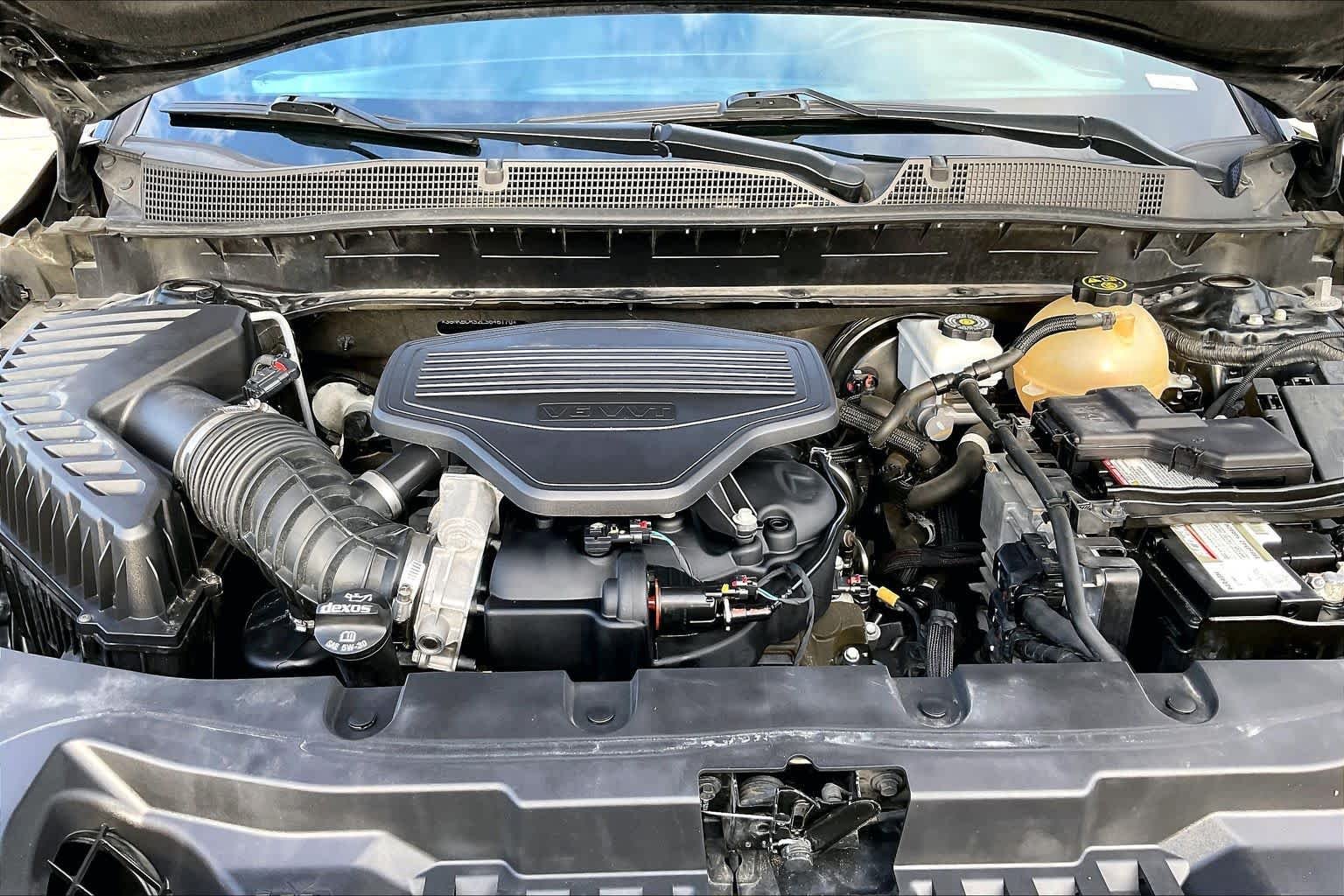Used 2020 Black Chevrolet LT image 31