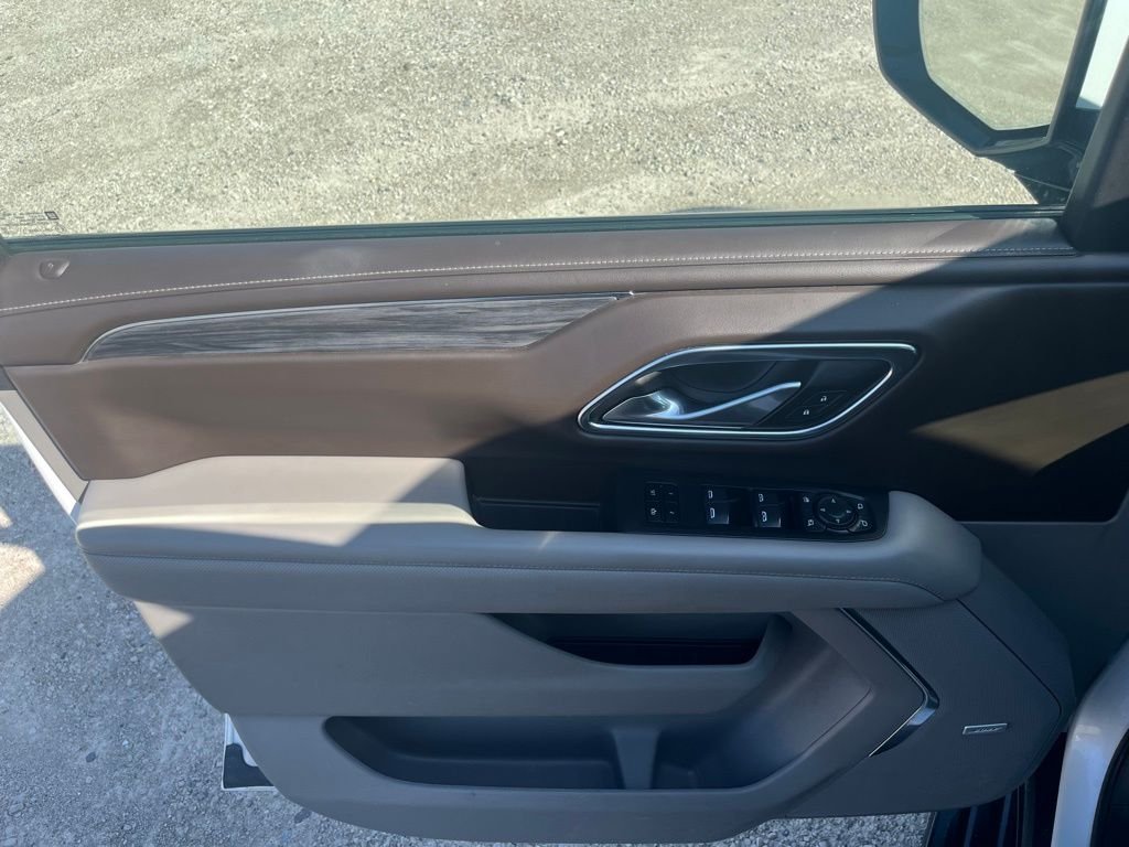 Used 2021 White Frost GMC SLT image 19
