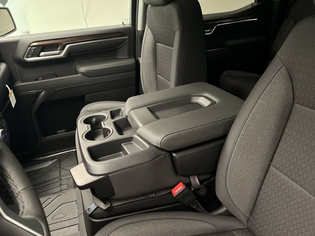 New 2026 Summit White Chevrolet LT (2FL) image 20