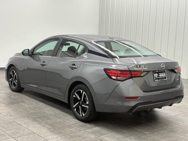 Used 2024 Gray Nissan SV image 4