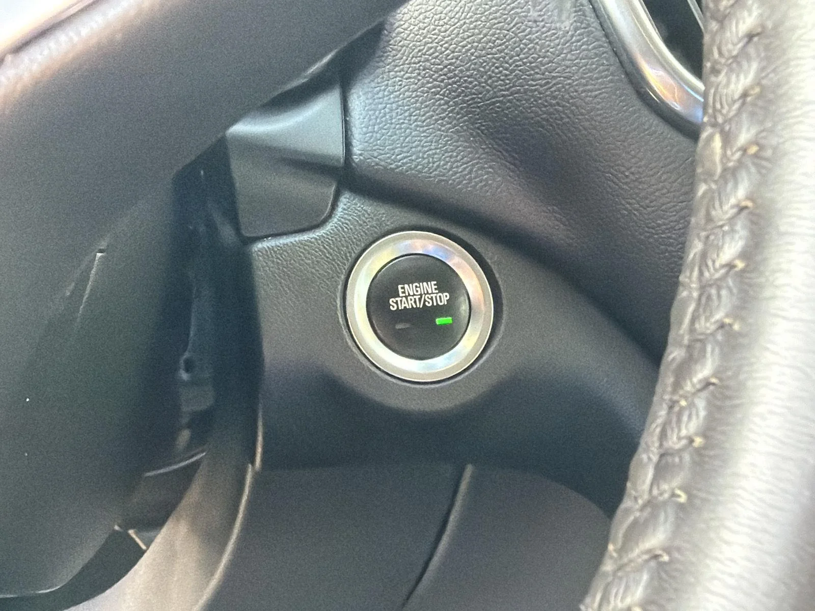 Used 2022 Summit White Chevrolet LT image 18