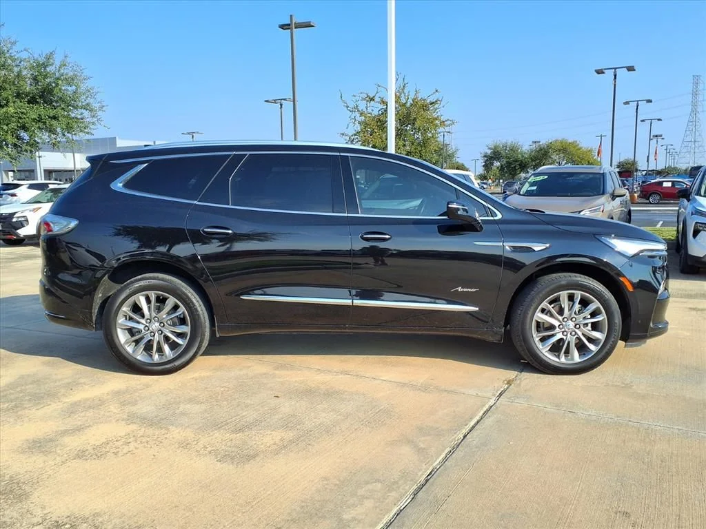 2023 Buick Enclave Avenir - Photo 18