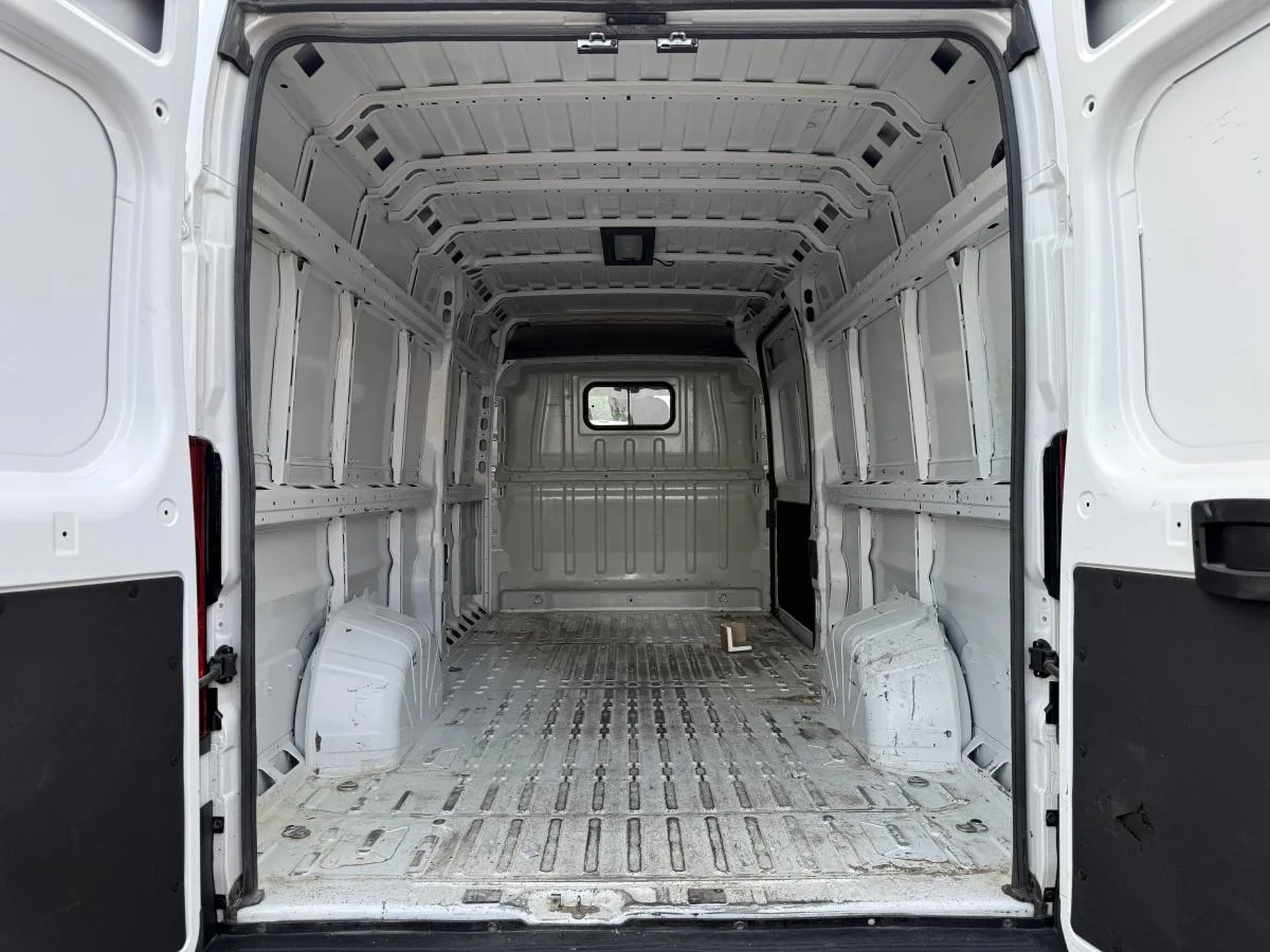 Used 2024 White RAM Tradesman image 7