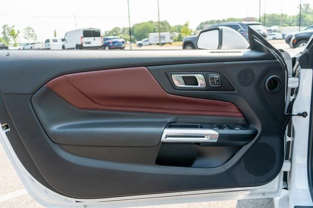 Used 2024 White Ford GT Premium image 38
