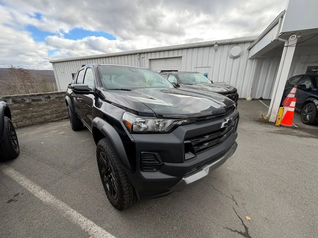 2025 Chevrolet Colorado Trail Boss - Photo 15