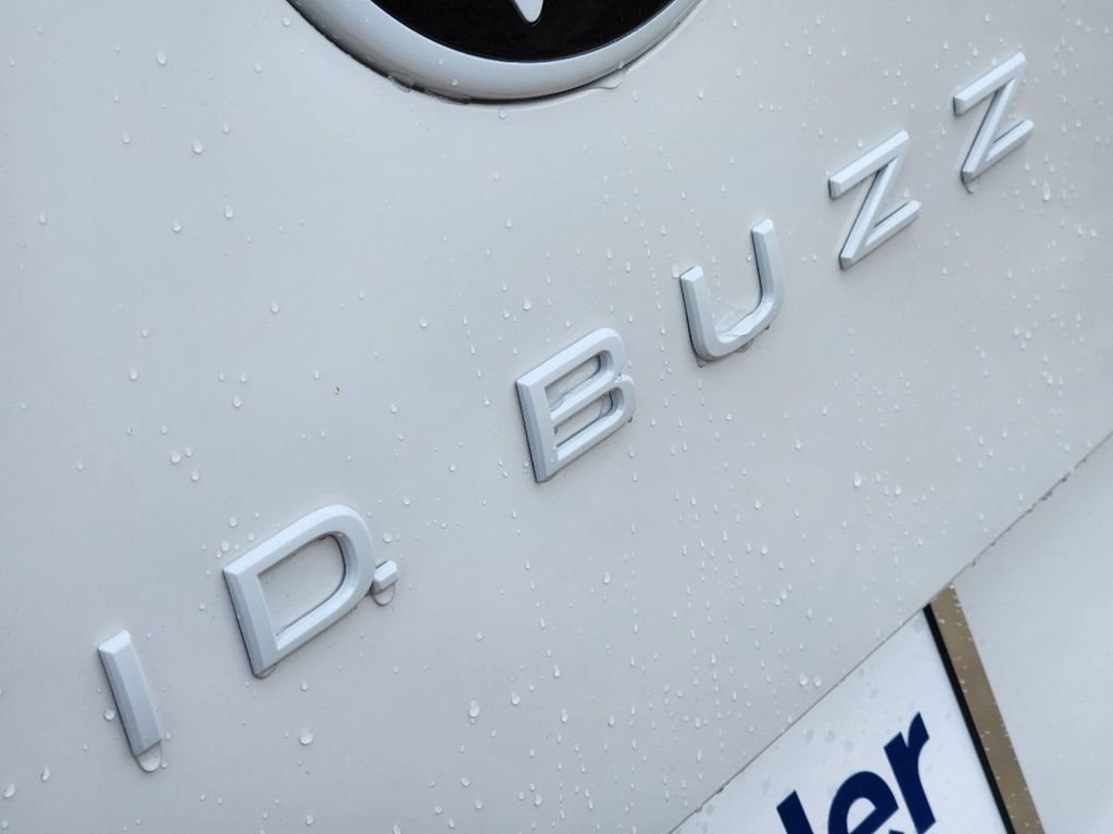 New 2025 White Volkswagen Pro S RWD image 8