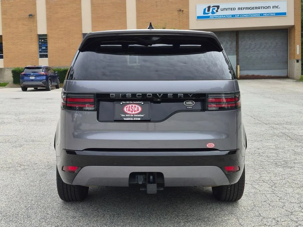 Used 2022 Gray Land Rover S R-Dynamic image 4