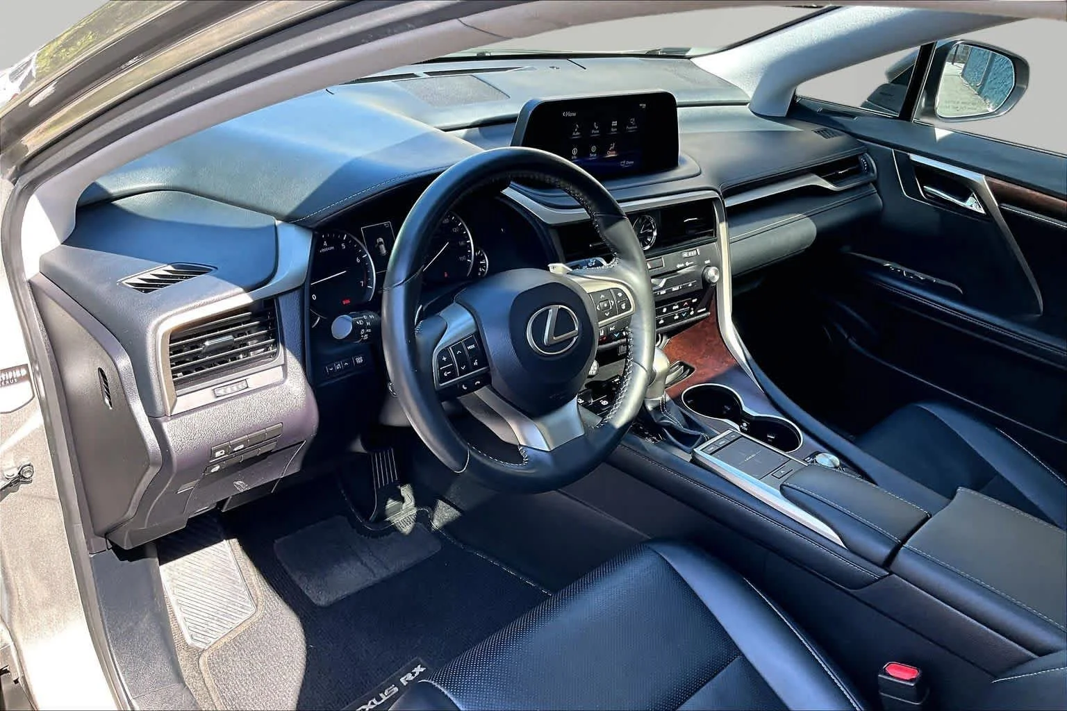 Used 2020 Atomic Silver Lexus  image 35
