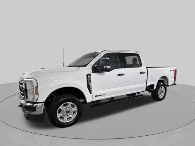 Used 2025 White Ford XLT image 4