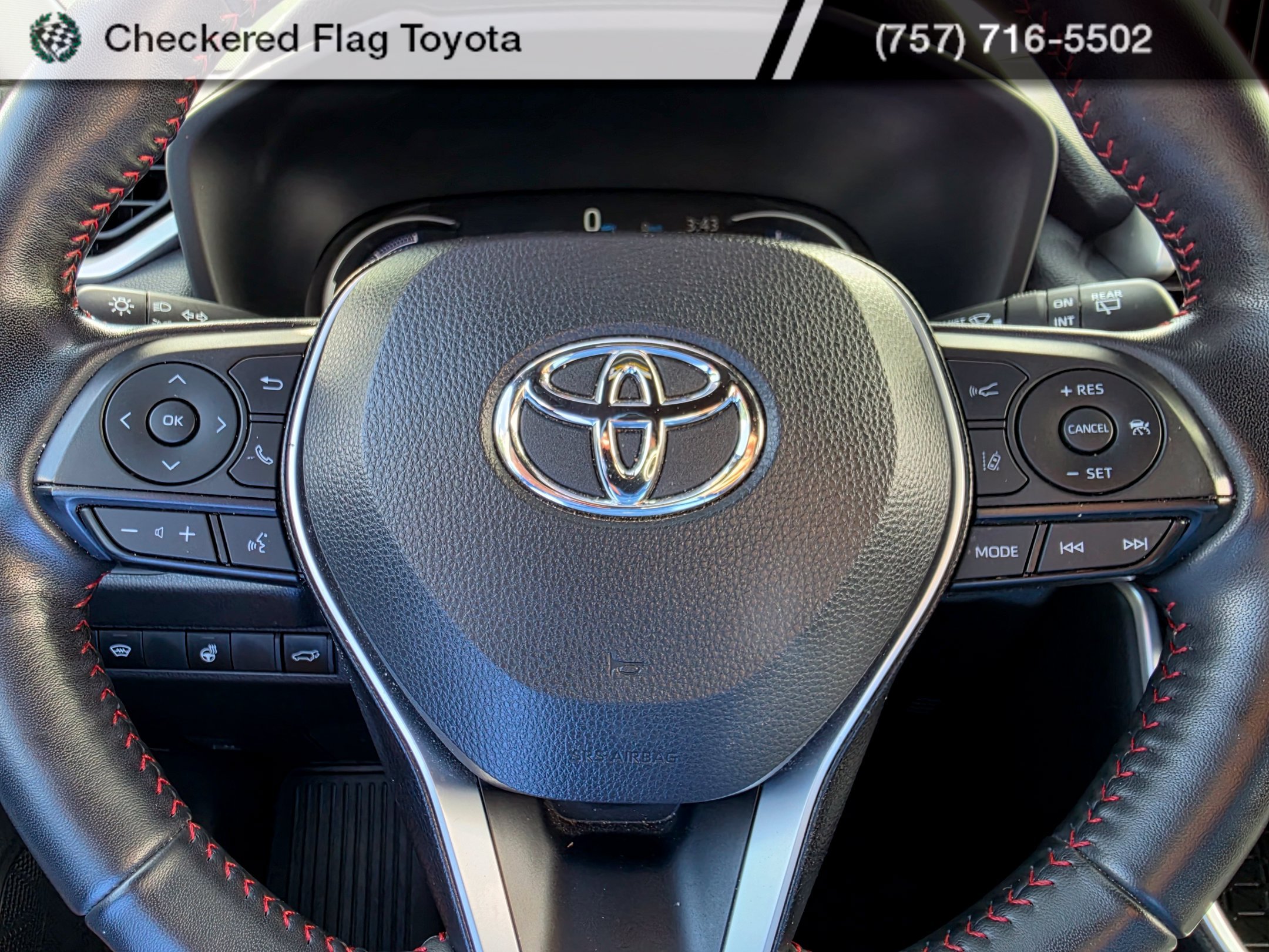 Used 2024 Ice Cap Toyota SE image 22