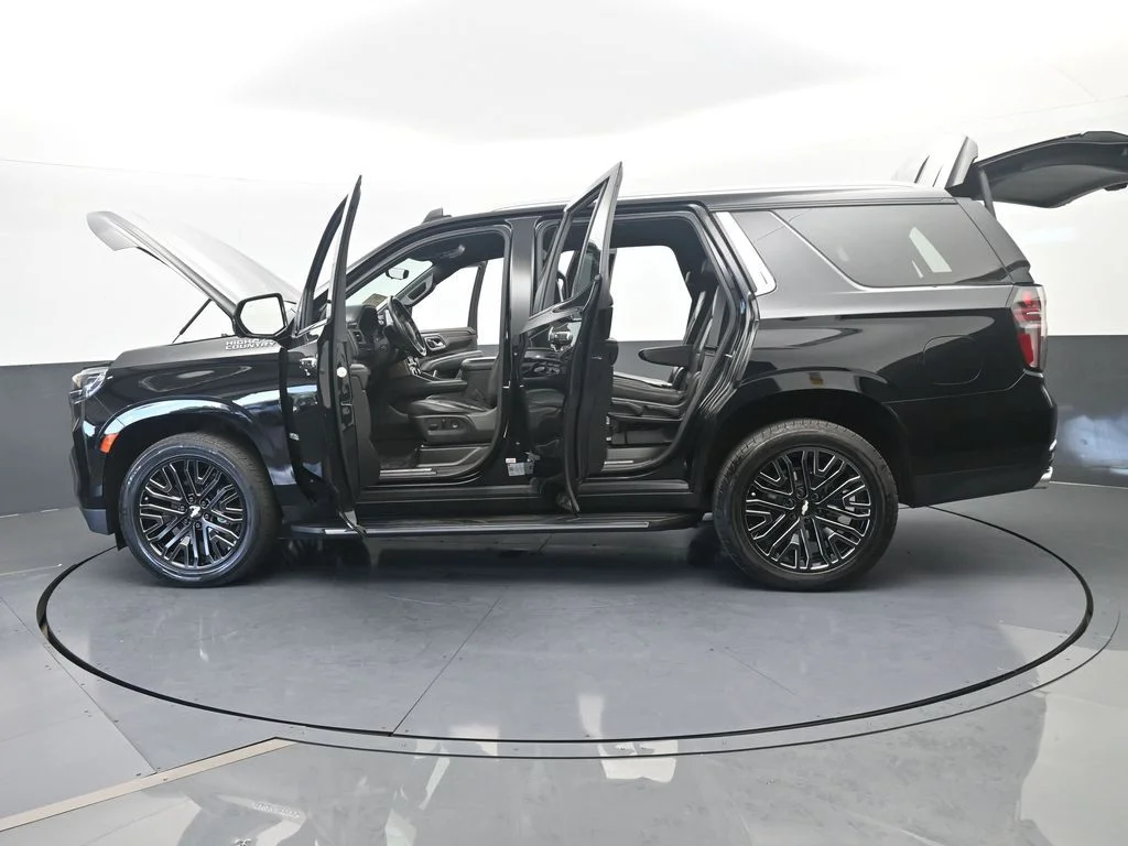 Used 2021 Black Chevrolet High Country image 86