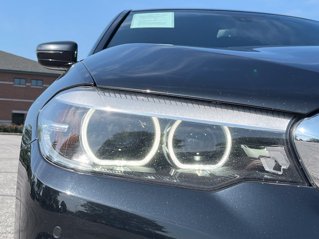 Used 2018 Black BMW 540i xDrive image 13