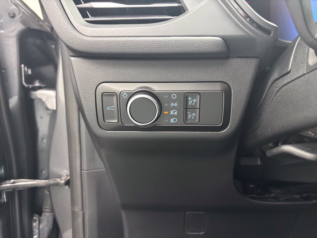 Used 2023 Gray Metallic Ford ST-Line image 27