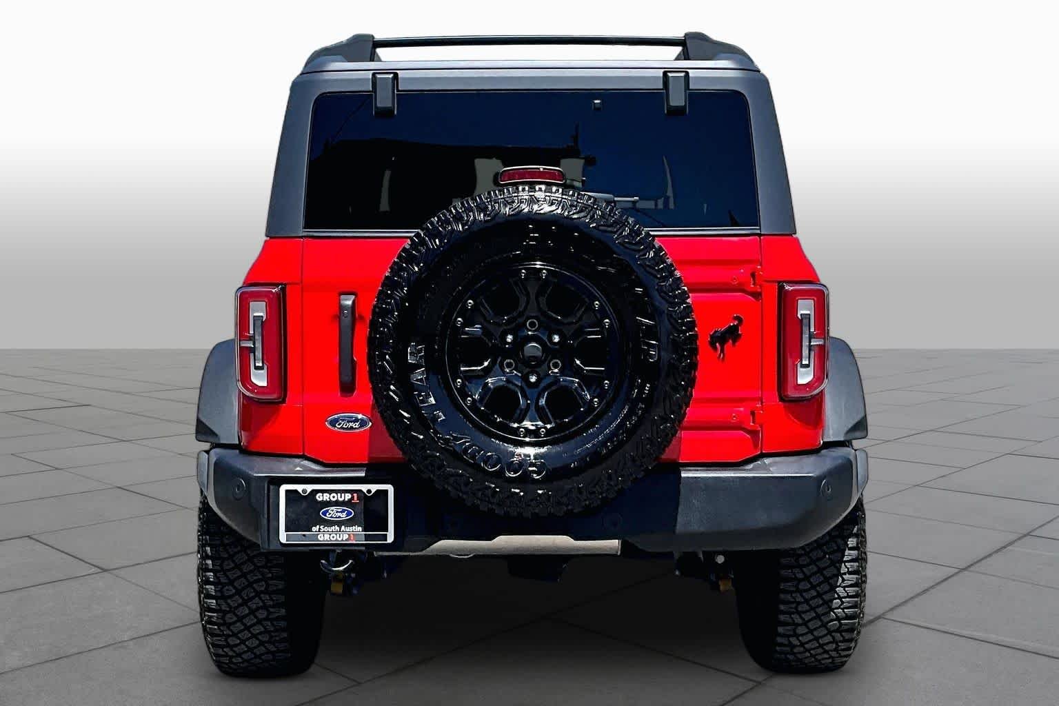 Used 2022 Race Red Ford Wildtrak image 5